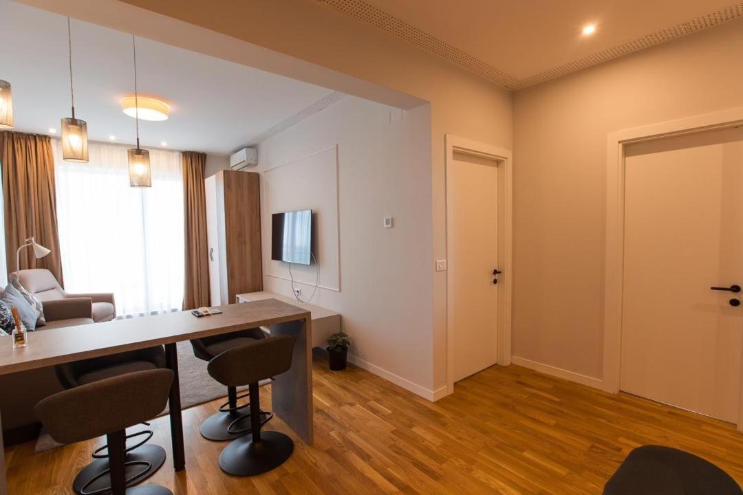 Escapism - Premium 1Br Apartment With Parking Bucarest Exterior foto